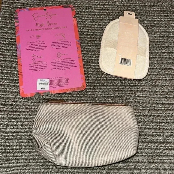 NWT Cosmetic/Skincare Makeup Bundle - Picture 6 of 6